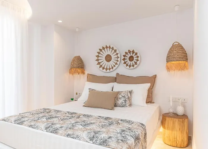 Almiriki Naxos Beachside Living *