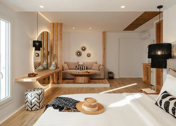 Almiriki Naxos Beachside Living