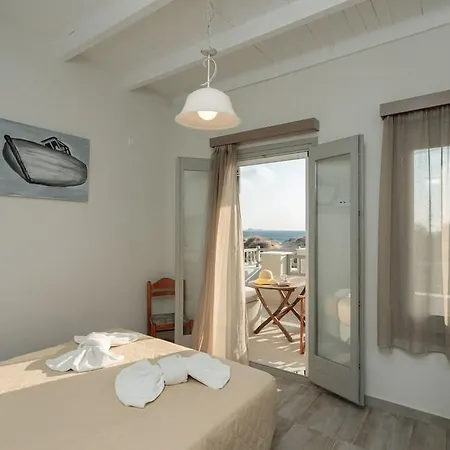 Almiriki Naxos Beachside Living Daire