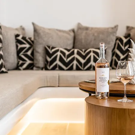 Almiriki Naxos Beachside Living דירה