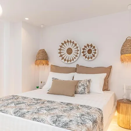 Almiriki Naxos Beachside Living *